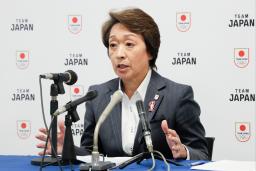 就任後初めての定例記者会見を行うＪＯＣの橋本聖子会長＝１５日、東京都新宿区