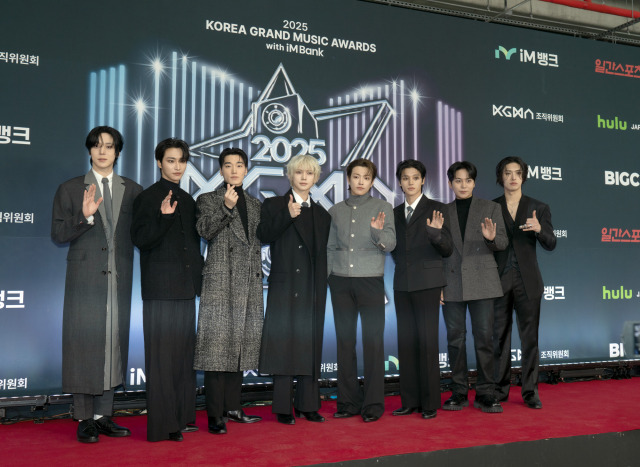 『2025 KOREA GRAND MUSIC AWARDS』に出演したATEEZ