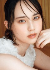 5日発売『andGIRL』秋号に登場する松尾桜（日向坂46）