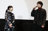 映画『果てしなきスカーレット』大阪舞台あいさつ（左から）芦田愛菜、岡田将生 （C）2025 スタジオ地図