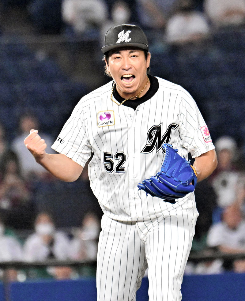 ２６日の楽天戦で球団新の通算２２８セーブをマークした千葉ロッテの益田＝ＺＯＺＯマリン