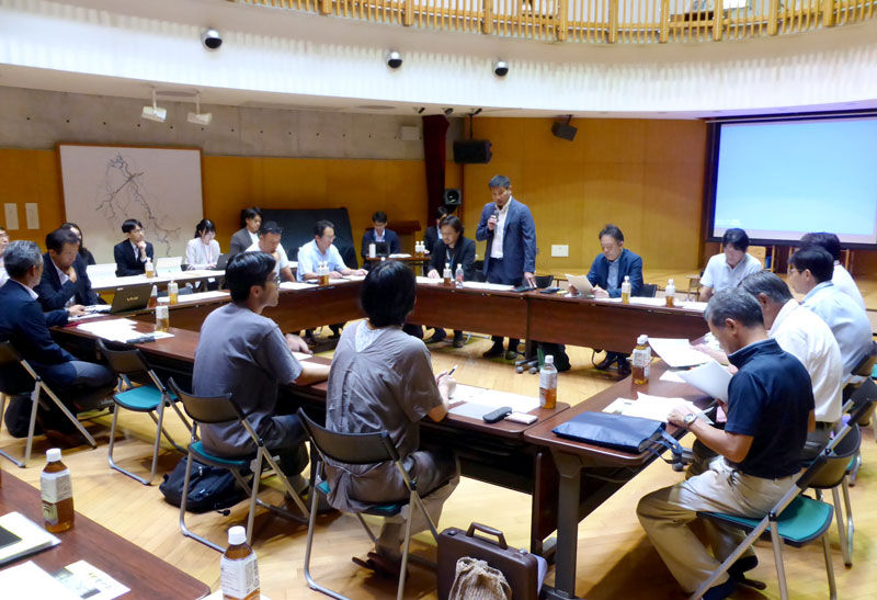 「養老渓谷のみらいを描く戦略協議会」の設立総会=9月30日、大多喜町