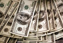 　米ドル紙幣＝２００９年（ロイター＝共同）