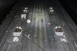 ＪＲ東北線（宇都宮線）でパンタグラフが脱落した車体（ＪＲ東日本提供）