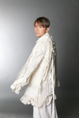 安田章大（撮影：石澤瑤祠）