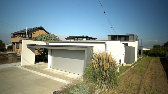 7日放送『となりのスゴイ家』＝群馬県伊勢崎市の外観（C）BSテレ東