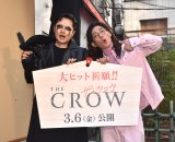 別人級コスプレで登場したたくろう（左から）赤木裕、きむらばんど （C）ORICON NewS inc.