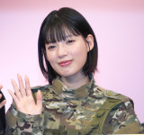 迷彩服姿を披露した石井杏奈 （C）ORICON NewS inc.