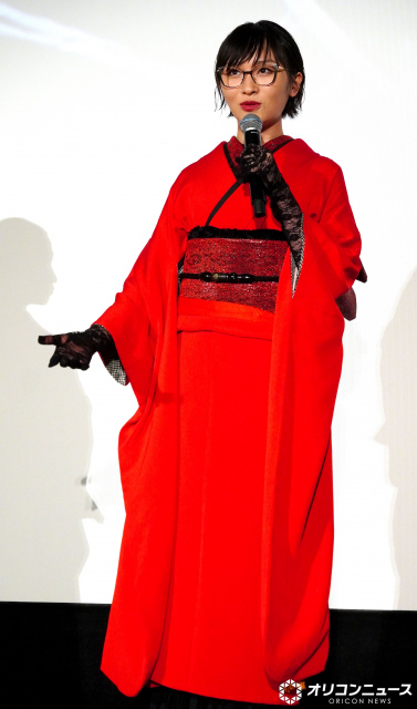 真っ赤な着物で自身を表現したSUZUKA （C）ORICON NewS inc.