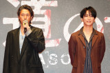 『外道の歌 SEASON2』完成披露試写会に登壇した（左から）窪塚洋介、亀梨和也 （C）ORICON NewS inc.