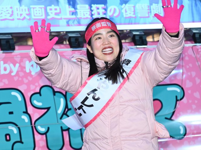 歌舞伎町で街頭演説を行ったゆりやんレトリィバァ監督 （C）ORICON NewS inc.