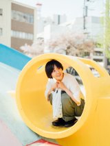 奈緒、初の単行本『いつか』（宝島社）より