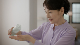 吉永小百合が出演する「五島の椿」新TVCM「吉永さんと、保湿。」より