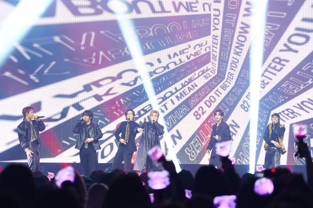 「82MAJOR CONCERT  in JAPAN」より