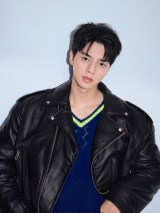 ファッションブランド「ロエベ」のブランドアンバサダーに就任したソン・ガン