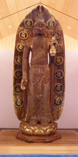 重要文化財「木造十一面観音立像」＝荘厳寺蔵