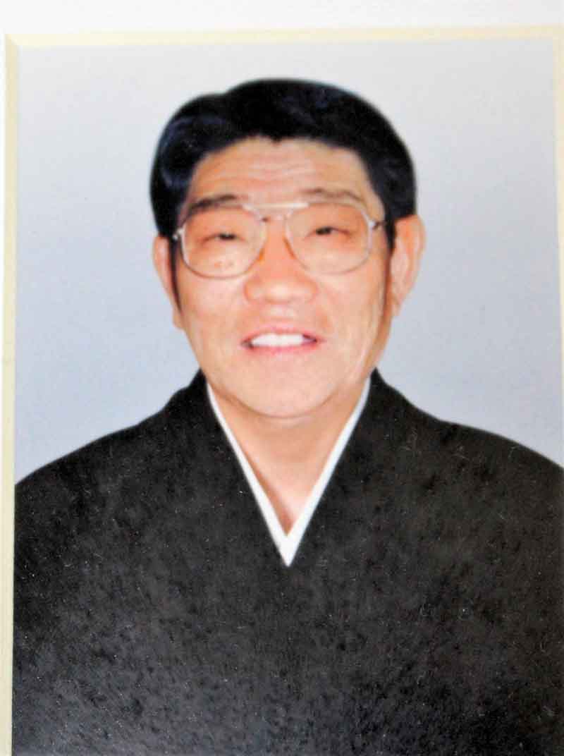 岩瀬長寿さん（家族提供）