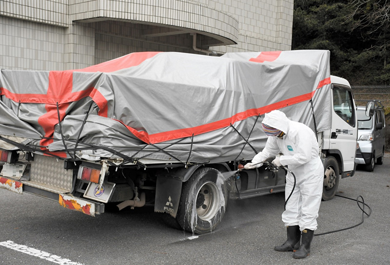 大多喜町農村コミュニティセンターに設置された消毒スポット＝２４日午後２時５５分ごろ（画像は一部加工しています）