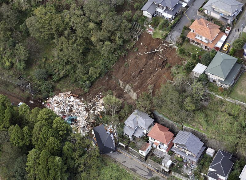 千葉市緑区誉田町の土砂崩れ現場（共同通信社ヘリから）
