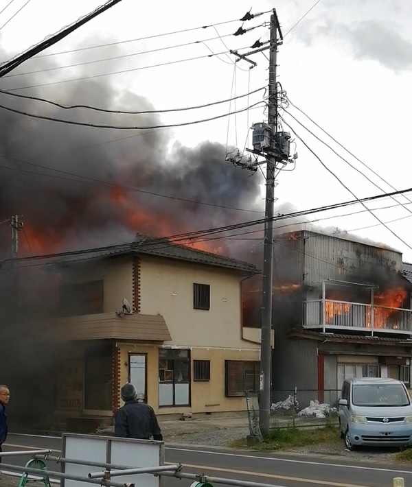 火災現場の様子（住民提供）