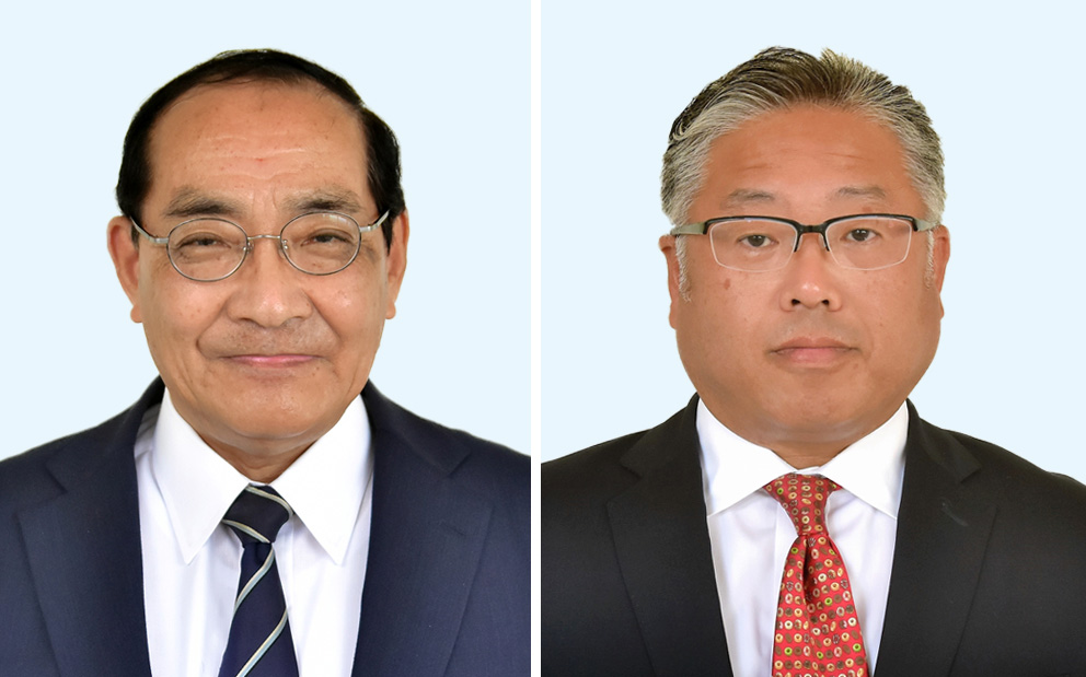 （左から届け出順）太田洋氏、田井秀明氏