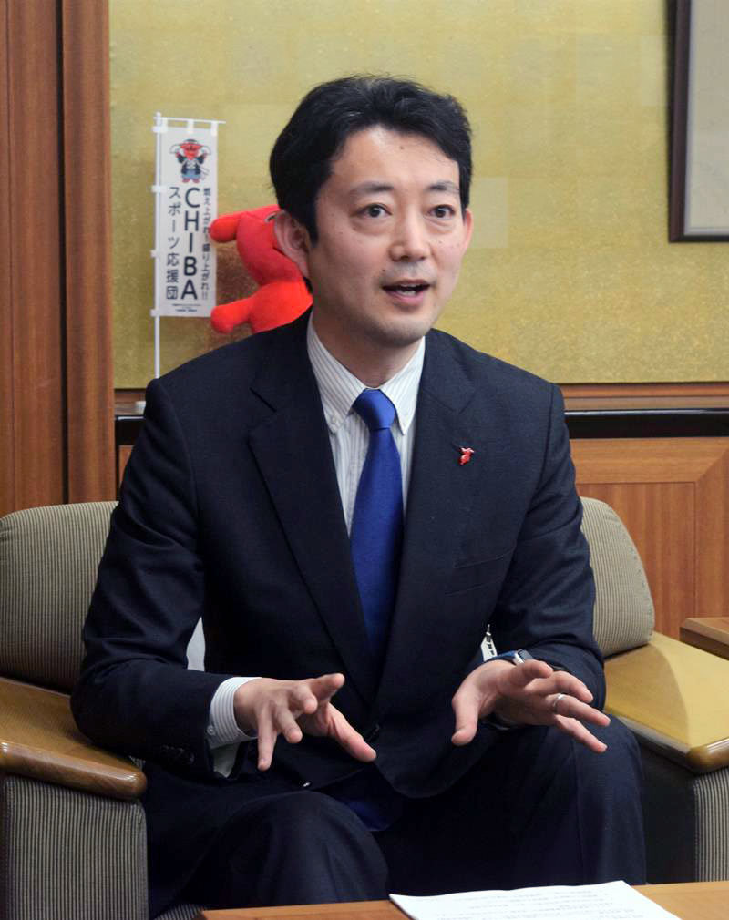 インタビューに答える熊谷知事=3月25日、県庁