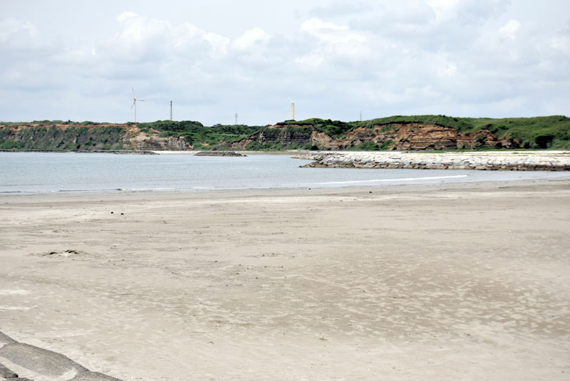 ３年ぶりに開設予定の銚子マリーナ海水浴場＝２６日、銚子市