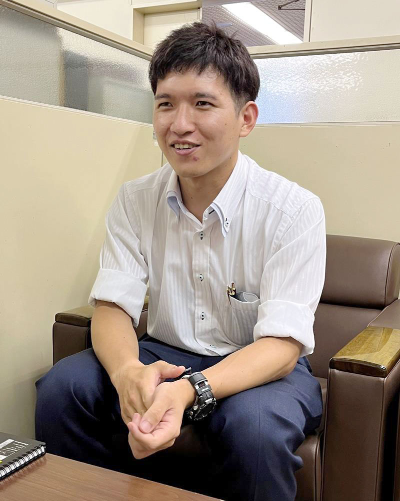 「警察犬のハンドラーになって、事件を究明したい」と意気込む茶森巡査