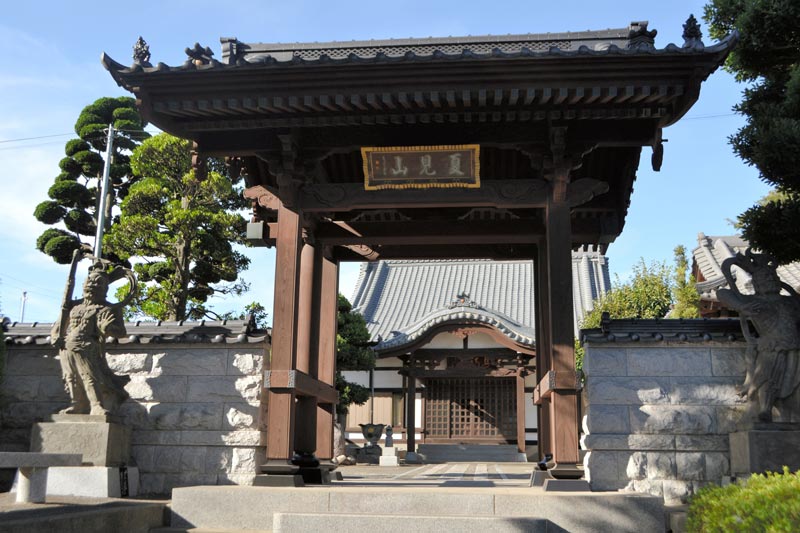 城跡に建つ長福寺