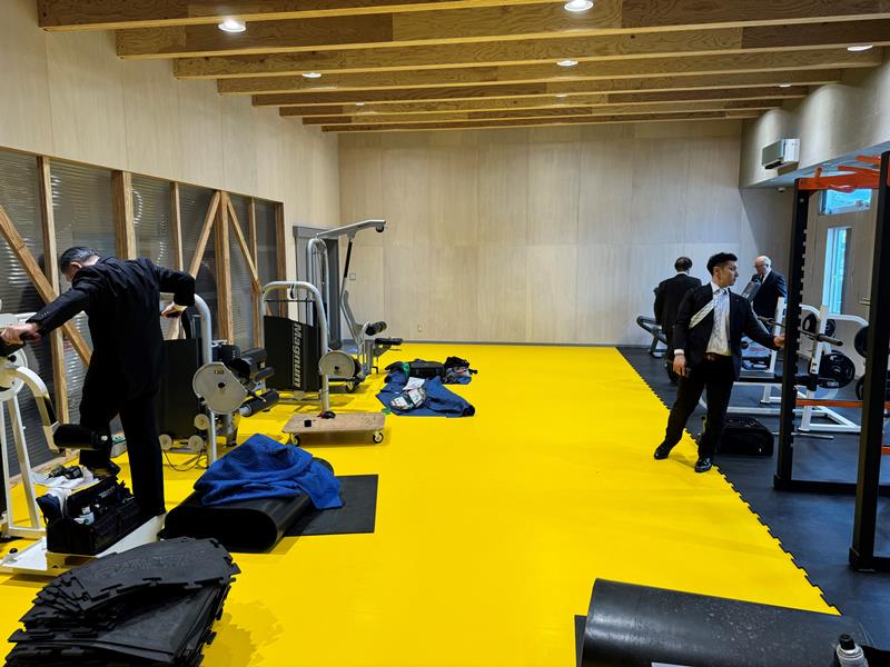 市民も利用できる交流棟のトレーニングルーム=鴨川市