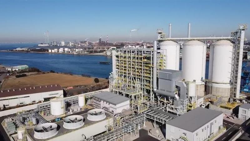 市原市で運転を開始した「市原八幡埠頭バイオマス発電所」(東京ガス提供)