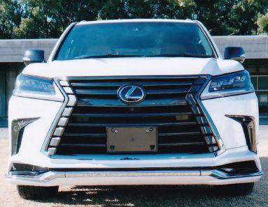 車体番号が偽造された盗難車の「レクサスＬＸ５７０」（千葉県警提供）