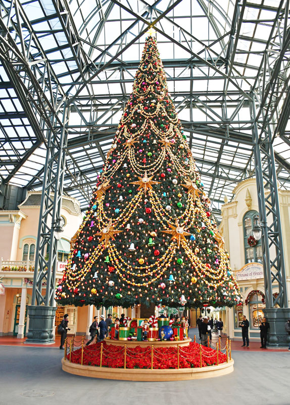 写真特集】クリスマス、魔法で愉快に ディズニーで特別イベント 10年