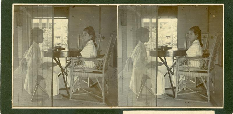 徳川昭武《松平直子・京極温子(戸定邸内座敷にて、立体写真)》1909年 松戸市戸定歴史館