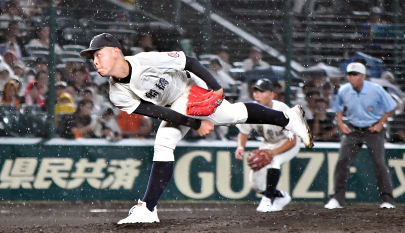 千葉県選抜に選出された市船橋・諸岡＝８月、甲子園