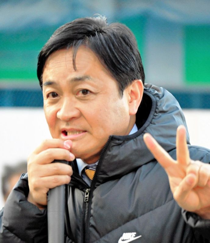 演説する国民民主党の玉木代表＝３１日、松戸駅前