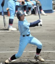 つなぐ野球体現　惜敗した我孫子　１回戦　敬愛学園９－７我孫子（９日・長生の森）　第１０８回全国高校野球選手権　千葉大会　第２日