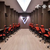 選手の背番号ごとに分けられたロッカールーム