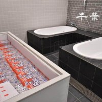 ４つのバスタブが設けられたアイシングスペース。１・７キロの氷が大量に用意されており、冷水と温水に交互に入る「交代浴」が可能